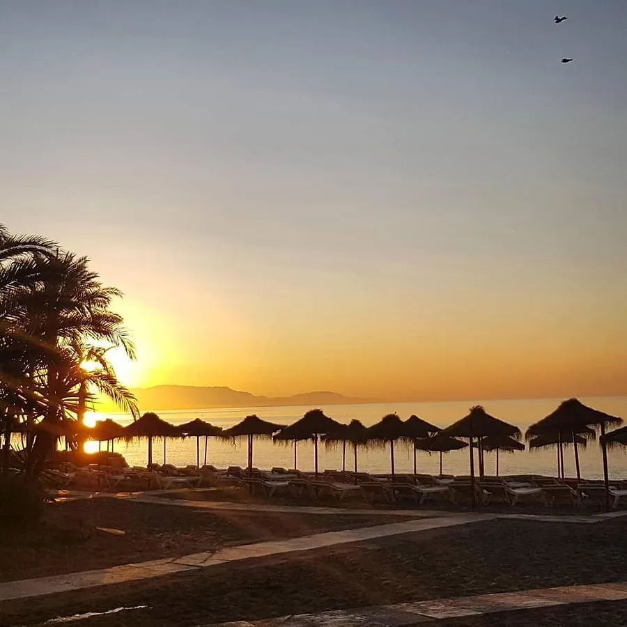 Paloma'S Cozy Beach Flat Τορρεμολίνος
